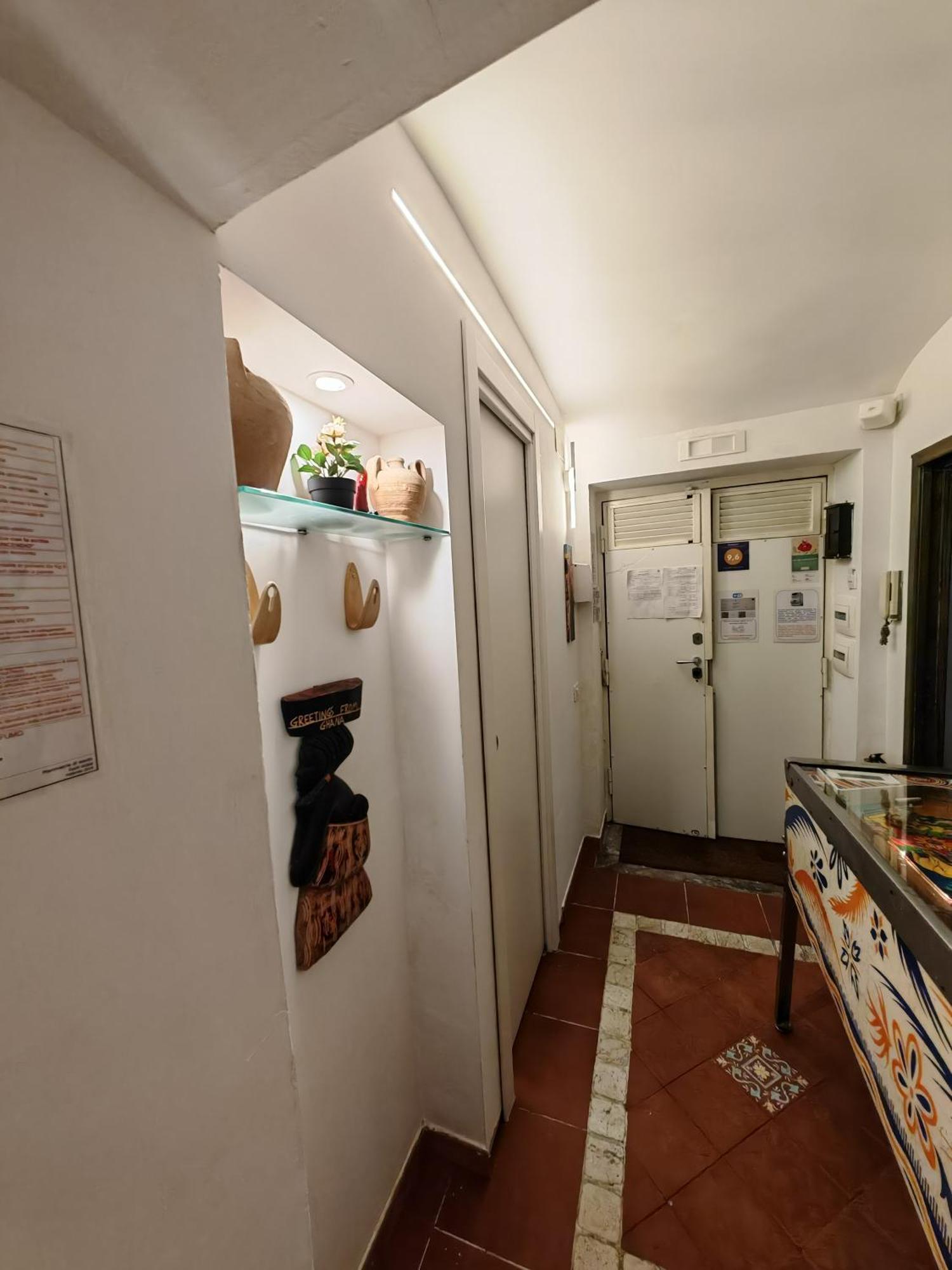Donnare Casavacanza - Historic Center Of Napoli Dış mekan fotoğraf