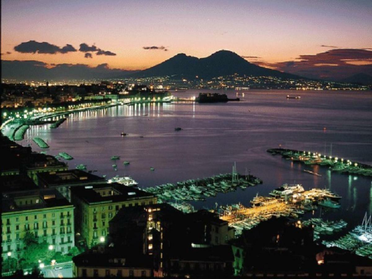 Donnare Casavacanza - Historic Center Of Napoli Dış mekan fotoğraf